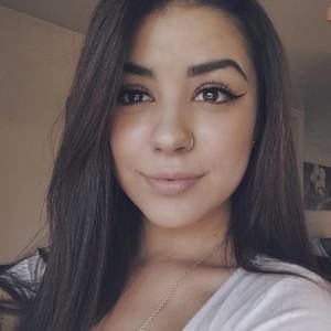 Meet your Posher, Fabiola